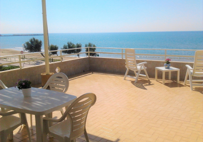 Casa Vacanze Villetta Bivani Con Terrazza Fronte Mare